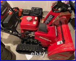 Honda HSS928ATD (28) 270cc Two-Stage Track Drive Snow Blower 17.9 Use Hours