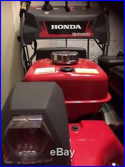 Honda HSS928A (28) 270cc Two-Stage Snow Blower with 12-Volt Electric Start