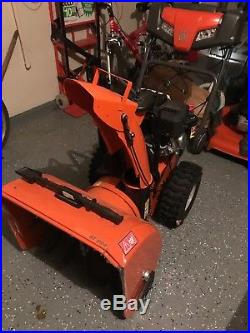 Husqvarna 208cc ST 224 24-Inch Two-Stage Gas Snow Blower Self-propelled