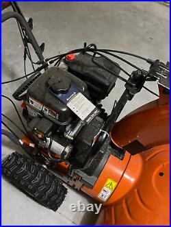 Husqvarna ST224 24in 208cc (2-stage Self Propelled Snow Blower Electric Start!)
