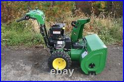 John Deere 1330SE Snow Blower Dual-Stage 30 Clear width Friction Disc 6 Speed