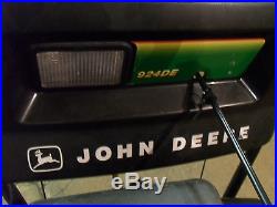 John Deere 924DE Walk Behind Snowblower 9HP Tecumseh Engine 24