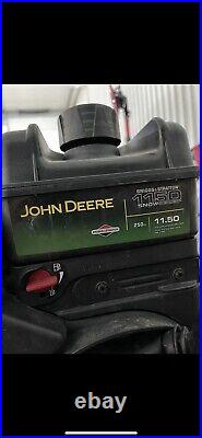 John Deere Snowblower 827E