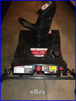 MTD 21 Single stage snow thrower, gas. Free Shipping