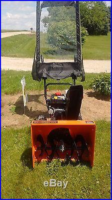 Remmington 24-inch 208 cc Electric Start 2 Stage Snow Blower Thrower- Used 1hr