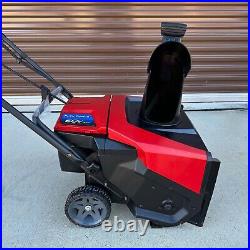 Toro Power Clear 21 in. 60-Volt Lithium-Ion Cordless Electric Snow Blower 39901