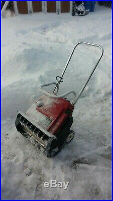 Toro S-620 3 hp single stage snowblower snow blower. Chicagoland Pick up only